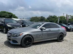 Mercedes-Benz C300 2016 Gray