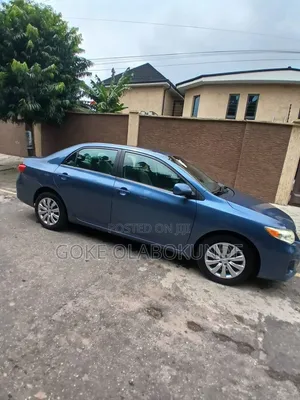 Toyota Corolla 2012 Blue