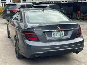 Mercedes-Benz C250 2012 Gray