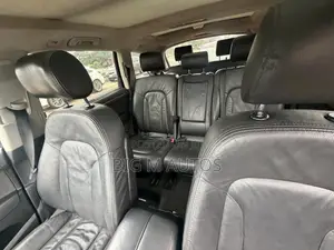 Audi Q7 2010 Black
