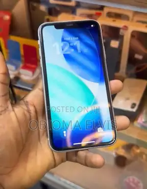 Apple iPhone 11 64 GB White