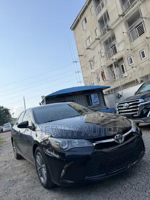 Toyota Camry SE 4dr Sedan (2.5L 4cyl 6A) 2017 Black