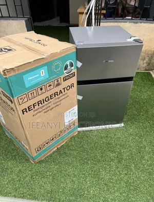 Hisense Top Freezer Refrigerator 87L