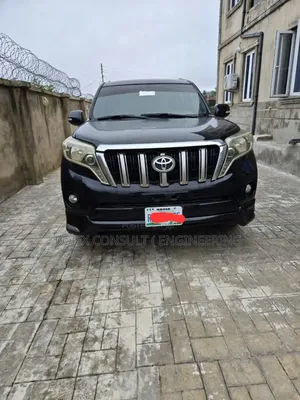 Toyota Land Cruiser Prado 2010 Black