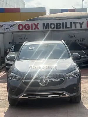 Mercedes-Benz GLA-Class 2020 Black