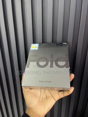 New Samsung Galaxy Z Fold4 512 GB Black