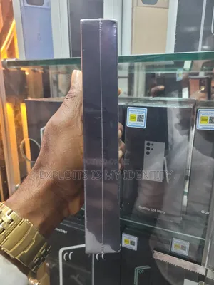 New Samsung Galaxy Z Flip6 256 GB Green