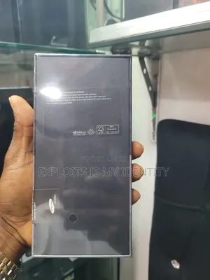 New Samsung Galaxy Z Flip4 256 GB Black