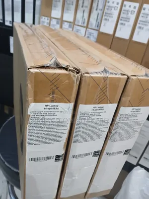New Laptop HP 14-ep0063 12GB Intel Core 3 SSD 512GB