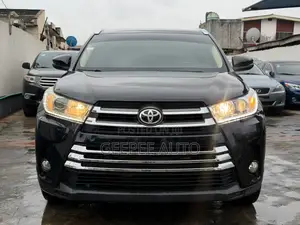 Toyota Highlander XLE V6 4x4 (3.5L 6cyl 6A) 2016 Black