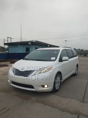 Toyota Sienna 2015 White