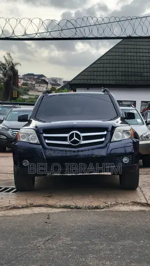 Mercedes-Benz GLK-Class 2010 Blue