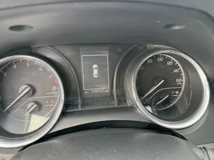Toyota Camry SE (2.5L 4cyl 8A) 2019 Red