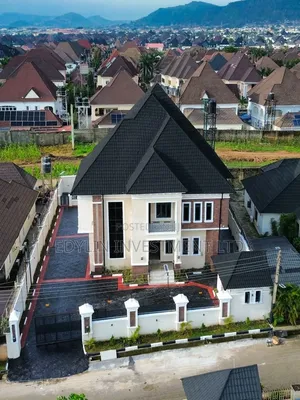 5bdrm Duplex in Inside An Estate, Dape for sale