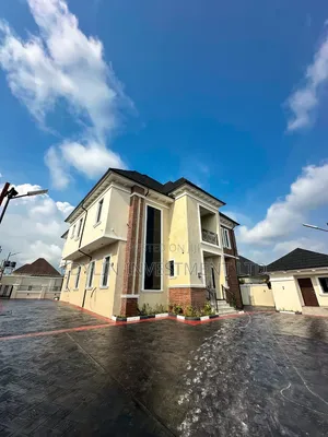 5bdrm Duplex in Inside An Estate, Dape for sale