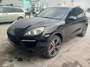 Porsche Cayenne Turbo 2011 Black