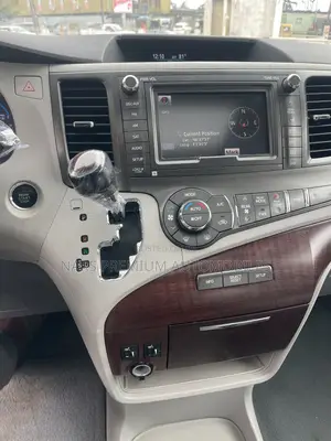 Toyota Sienna XLE 8 Passenger 2011 Gray