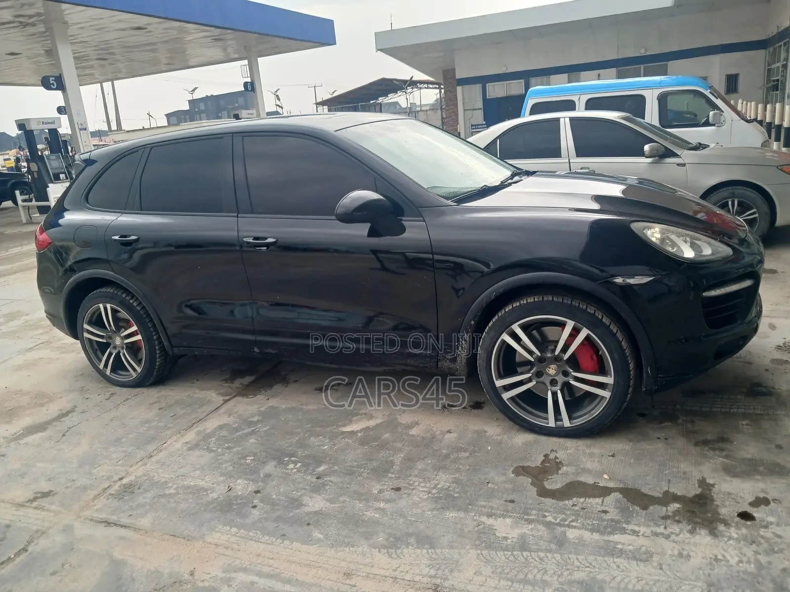 Porsche Cayenne Turbo 2011 Black