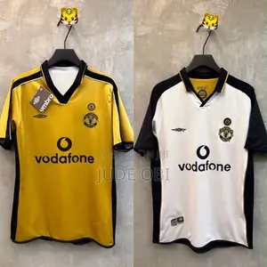 Manchester United 2001/2002 Retro Jersey