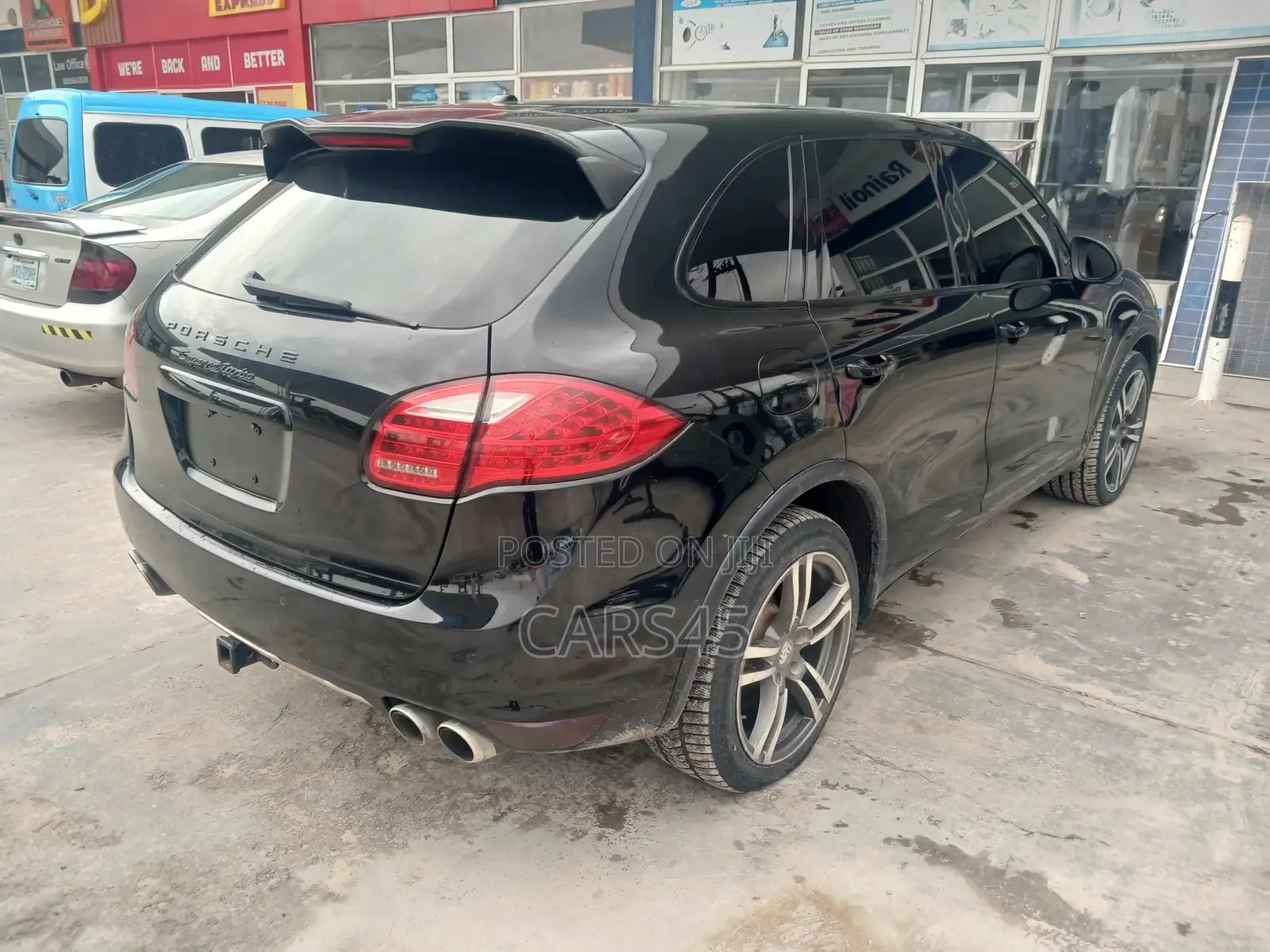 Porsche Cayenne Turbo 2011 Black