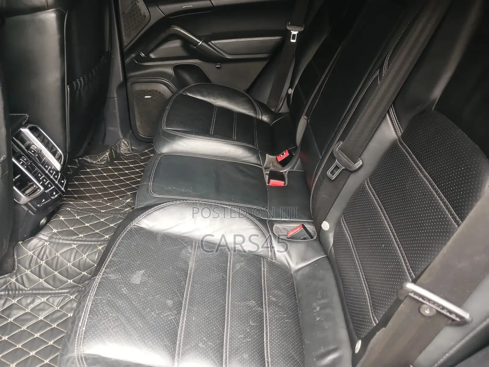 Porsche Cayenne Turbo 2011 Black