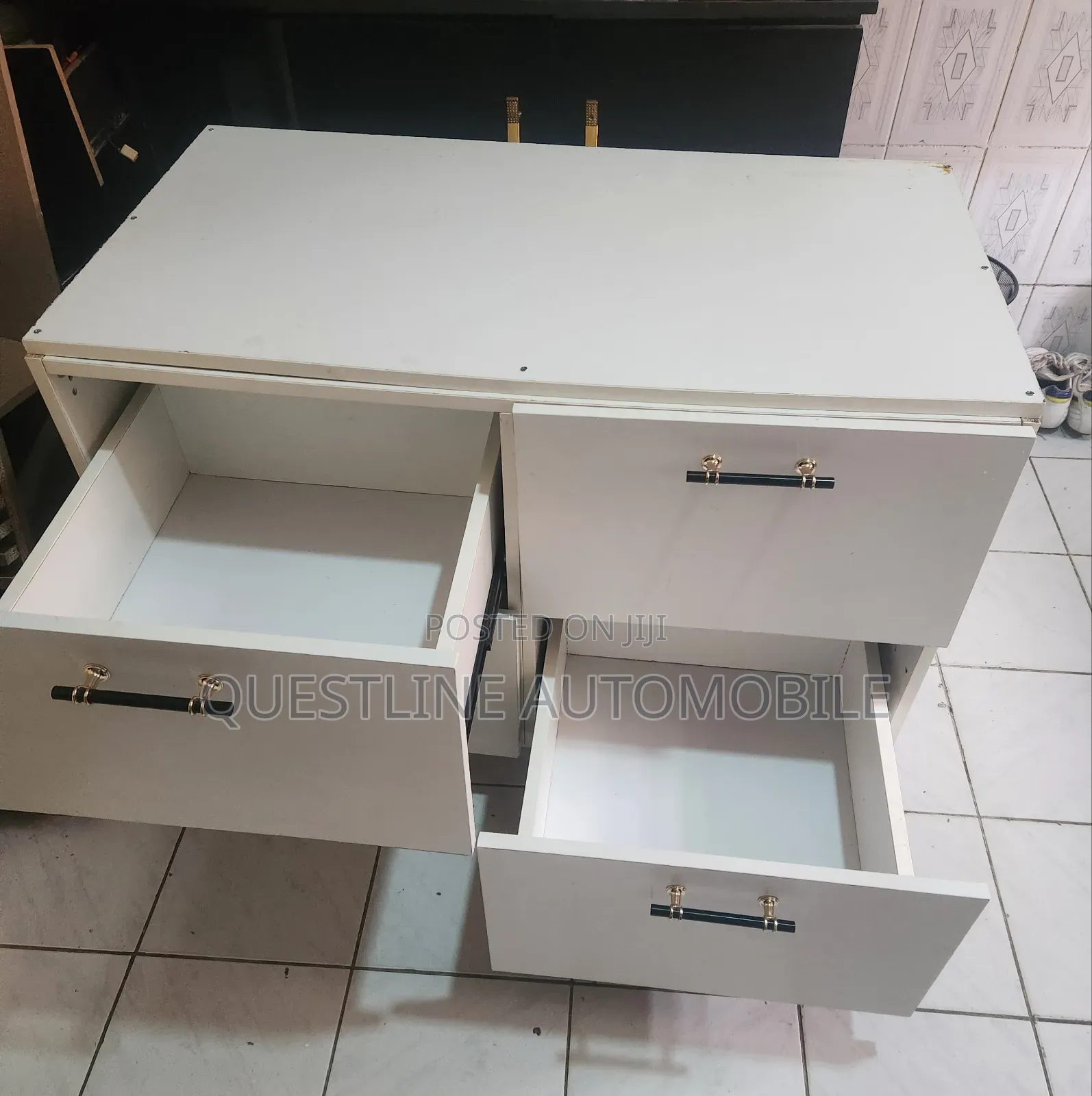 4 Drawers Filing Cabinet