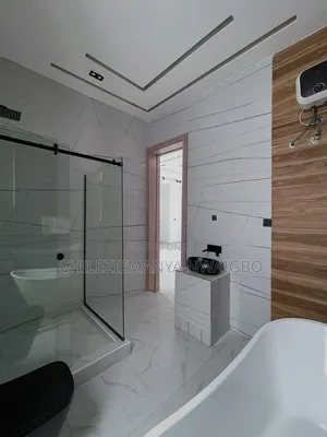 5bdrm Duplex in Chevron for rent