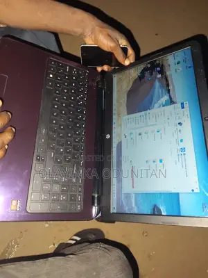 Laptop HP Pavilion 15 16GB Intel Core i5 SSHD+SSD 256GB