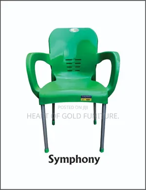 Good Four Legs Plastic Chair for People Favorite
