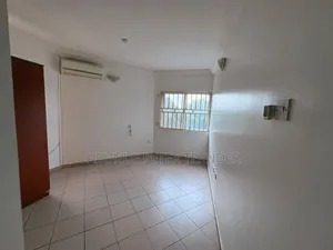2bdrm Block of Flats in Wuse 2 for rent