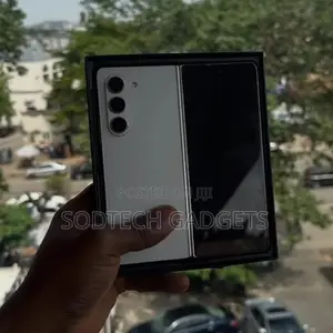 New Samsung Galaxy Z Fold 5 256 GB Black