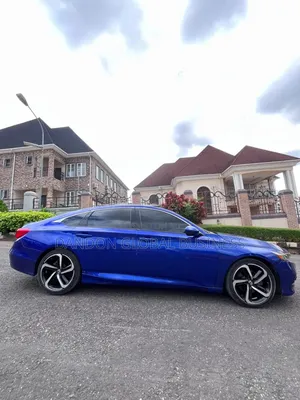 Honda Accord Sport (2.0L 4cyl Turbo 10A) 2019 Blue
