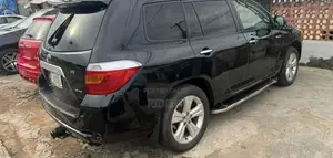 Toyota Highlander Limited 2010 Black