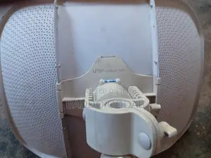Ubiquiti LiteBeam 5AC – Used, Tested Working + PoE Adaptor