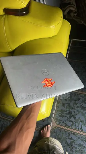 Laptop Dell Inspiron 15 3585 4GB AMD Ryzen 5 SSD 320GB