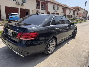 Mercedes-Benz E350 Base 4Matic Sedan AWD (3.5L 6cyl 7A) 2014 Black