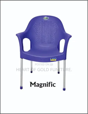 Metal Leg Rattan -Style Plastic Chair