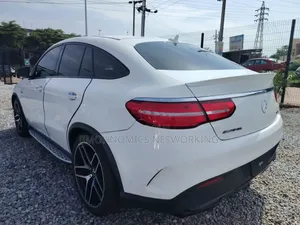 Mercedes-Benz GLE-Class 2019 White