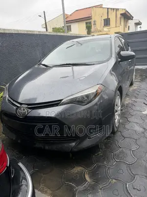 Toyota Corolla LE (1.8L 4cyl 2A) 2019 Gray