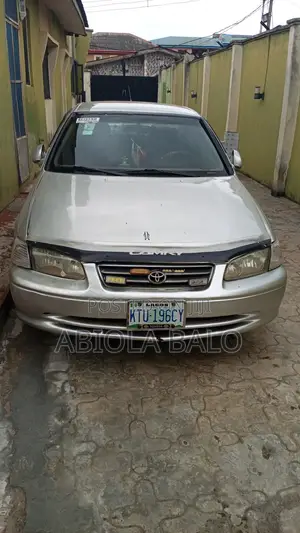 Toyota Camry 2002 Silver