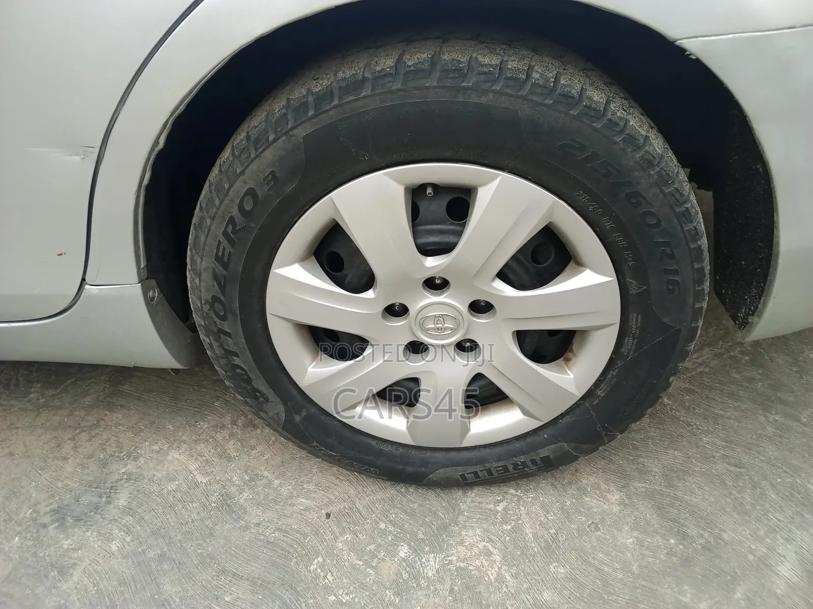 Toyota Camry 2011 Silver