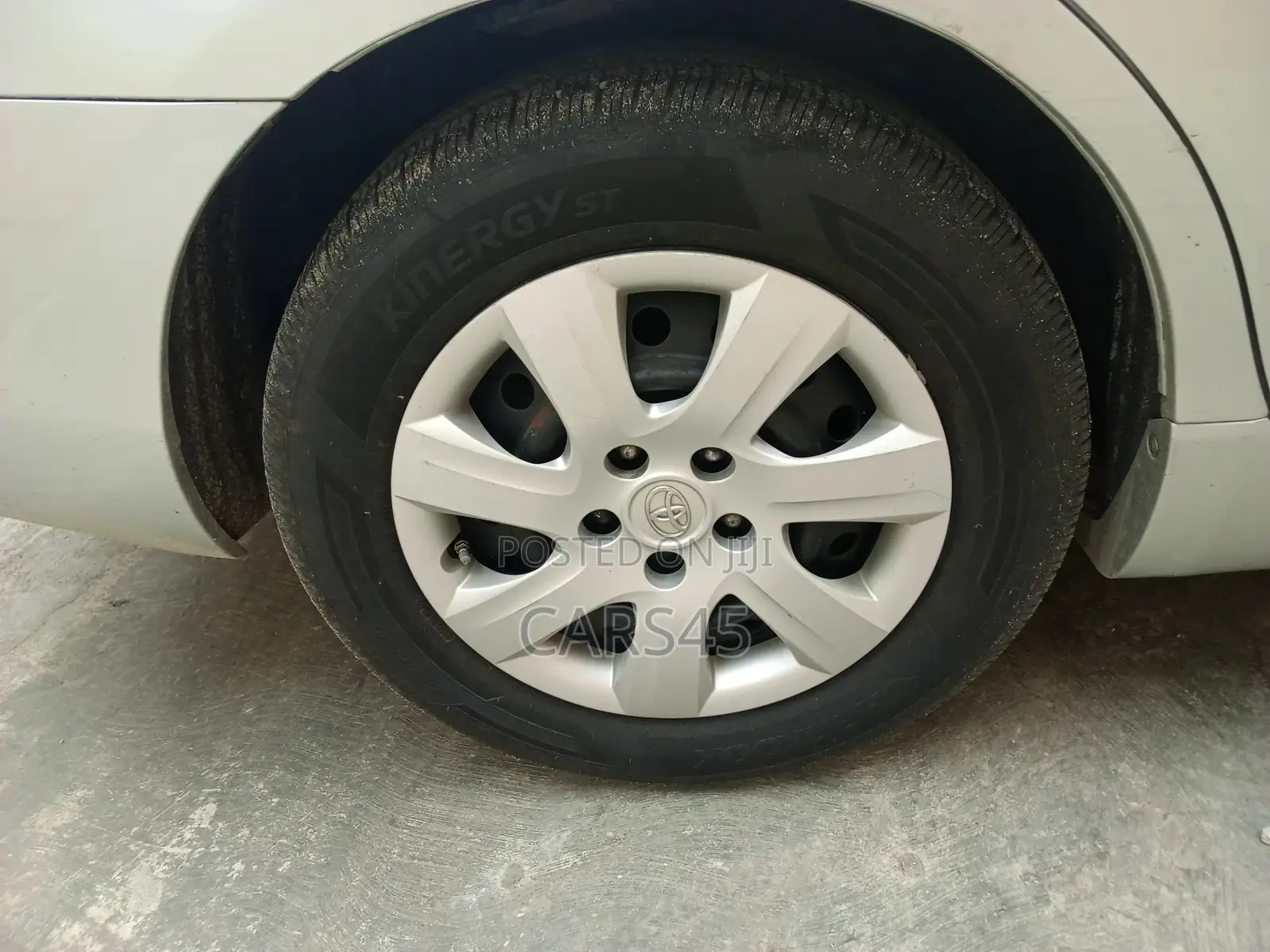 Toyota Camry 2011 Silver