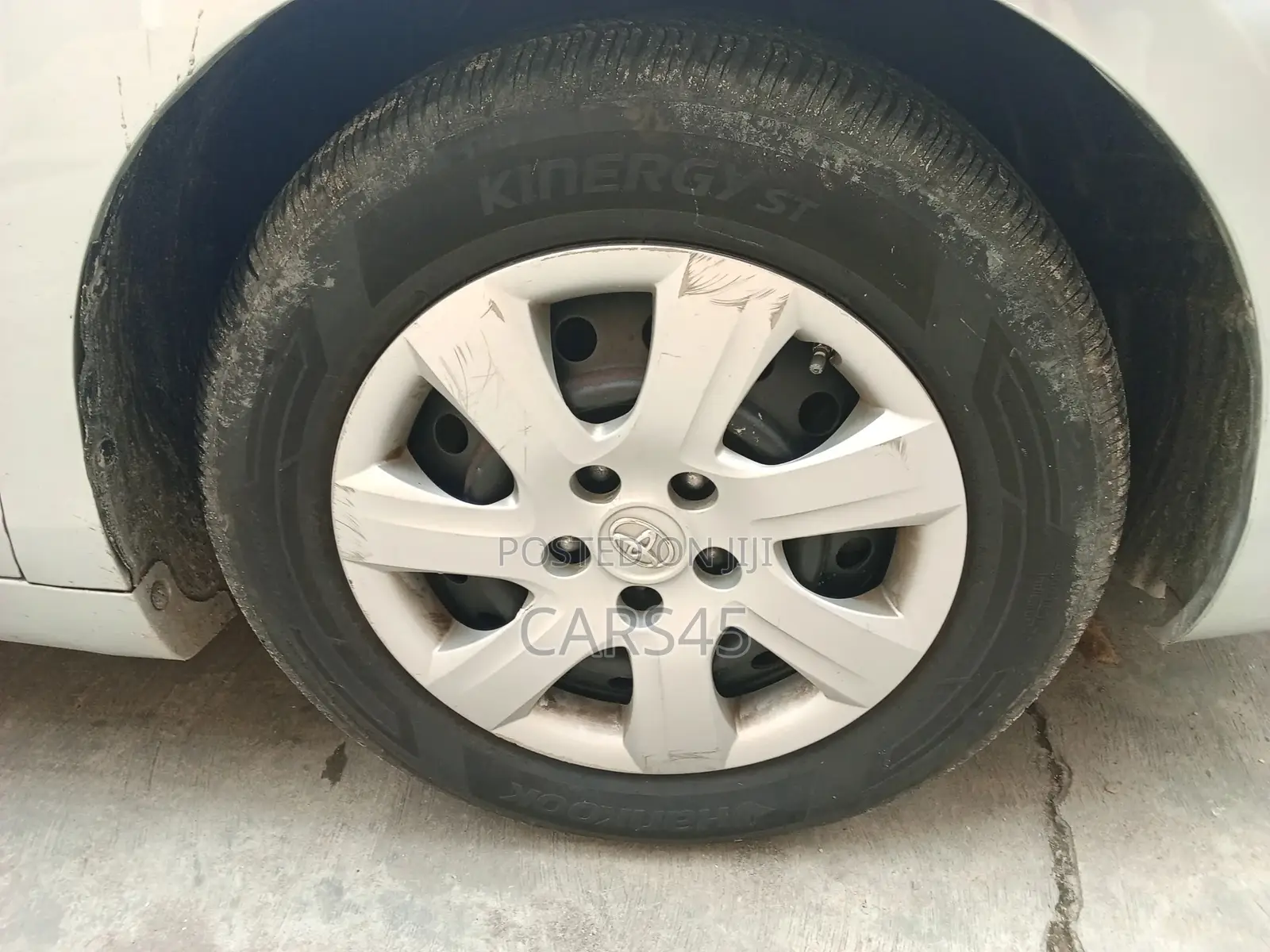 Toyota Camry 2011 Silver