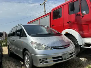 Toyota Previa 2005 Silver