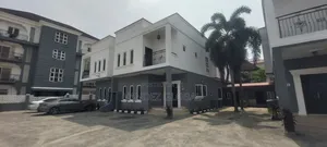 4bdrm Duplex in Lekki for rent