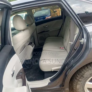 Toyota Venza 2011