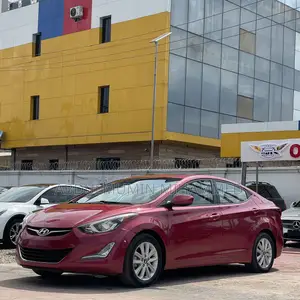 Hyundai Elantra 2015 Red