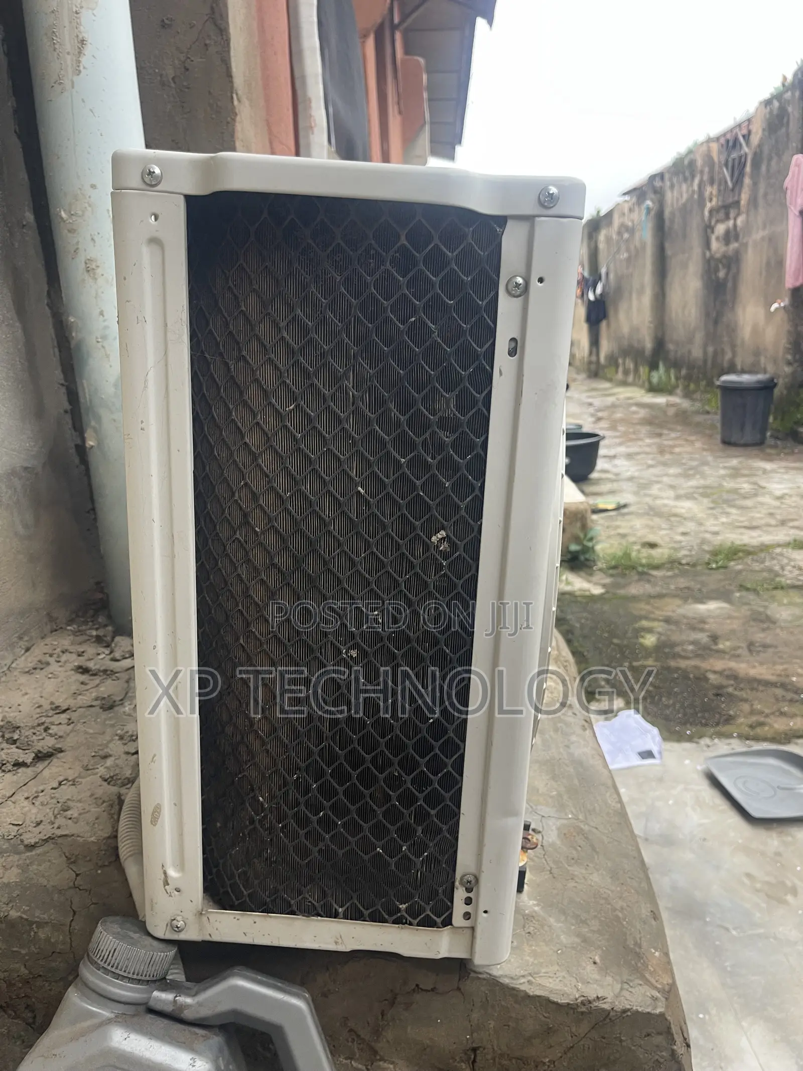 Hisense Air Conditioner 1.5HP (Non-Inverter)
