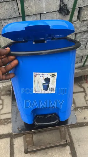 Plastic Bristar Pedal Waste Bin
