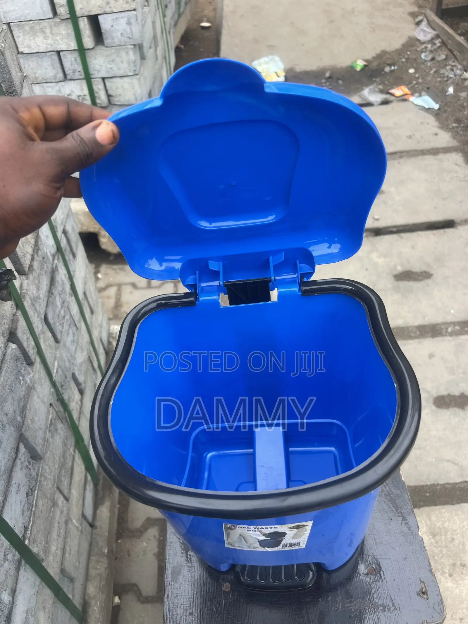 Plastic Bristar Pedal Waste Bin